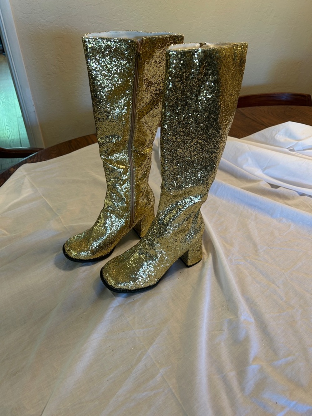 Ellie gold glitter  boots size 7